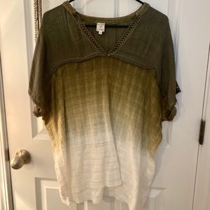 Women’s boutique top